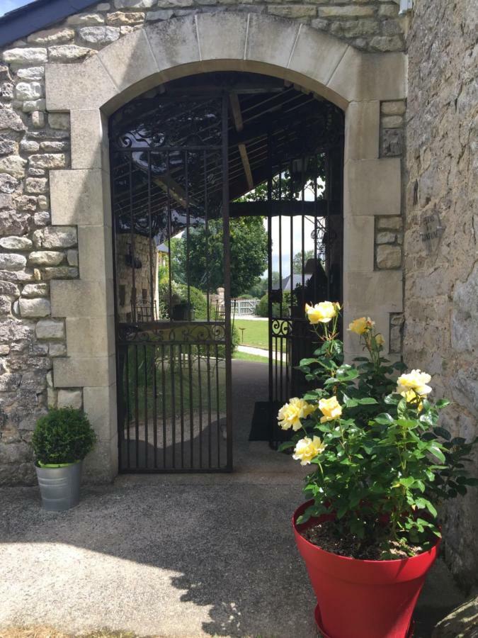 Ferme De La Fontaine Villa Байо Екстериор снимка